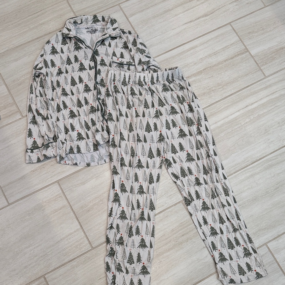 Womens Tree Print Pajamas